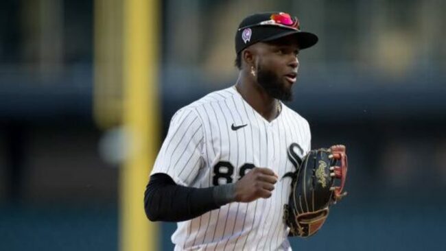Relieved Luis Robert Jr. Sends Emotional Message After White Sox Fails to Trade Him at Deadline