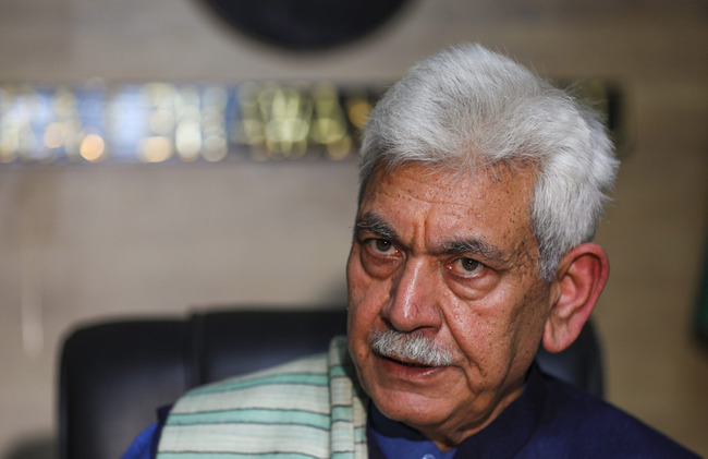 LG Manoj Sinha Expresses Condolence On Passing Of SSP Udhampur’s Daughter