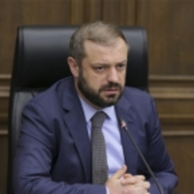 Armenian minister calls for more star concerts like Lopez