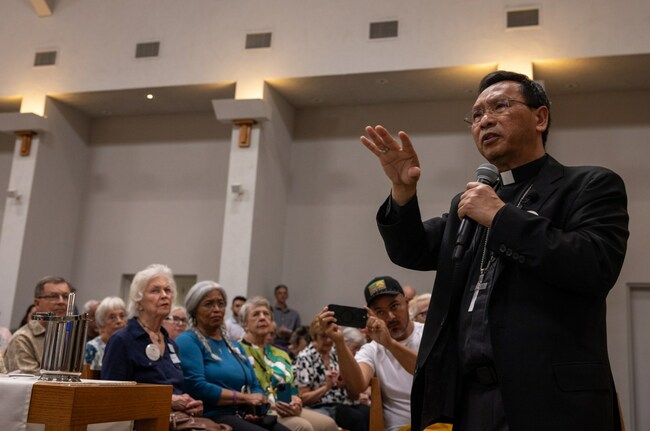 Religious leaders launch effort to accompany immigrants to court amid Trump crackdown