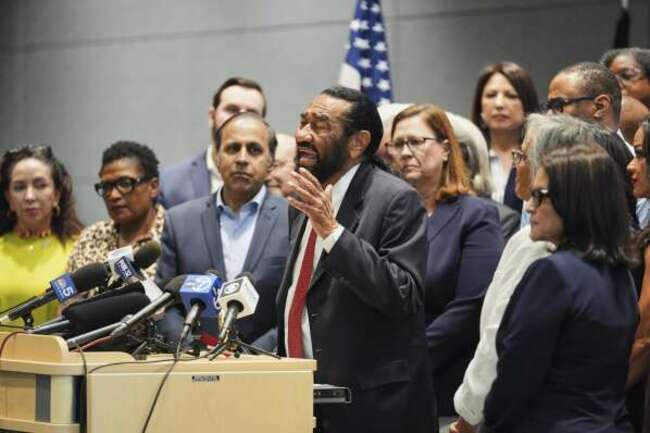 Texas Democrats ready to stay in Illinois 'as long as it takes' to fight GOP congressional maps