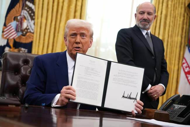 Trump to sign order punishing banks that discriminate against conservatives: report