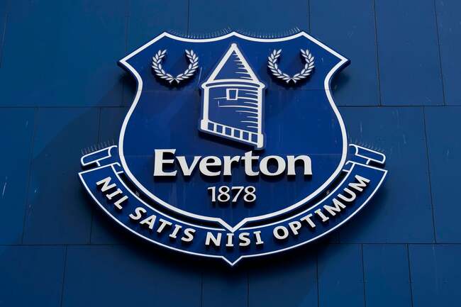 Departed Everton star still looking for new club after two Premier League rivals walk away