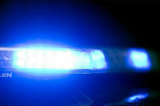 Driver of stolen truck forces car off road in Gainesville, causing fatal crash, authorities say