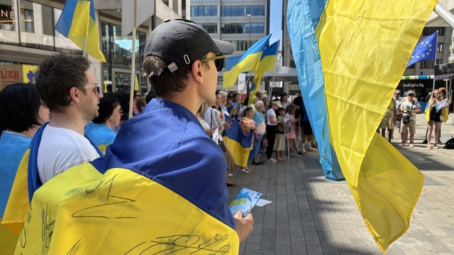 Maniff géint den Ukrain-Krich: Ukrainesch Communautéit erwaart sech "näischt" bei Entrevue tëscht Trump a Putin