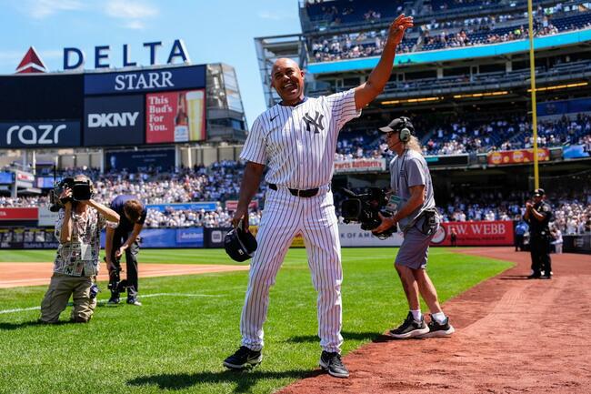 Mariano Rivera tears Achilles in Yankees Old-Timers’ Day game
