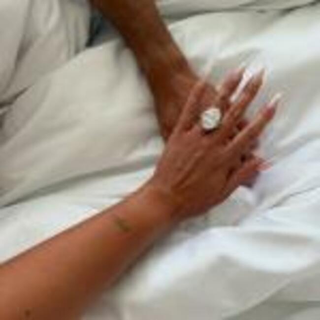 Cristiano Ronaldo Proposes To GF With Absolute Behemoth Of A Diamond Ring