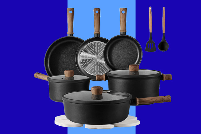 Cook up savings of 36% off this CAROTE 16-Piece Cookware Set on Amazon