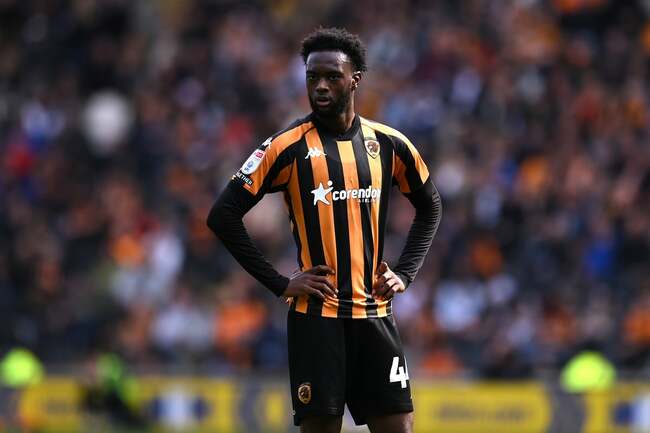 Huge former Portsmouth favourite Abu Kamara on brink of Hull City transfer exit as new suitors emerge