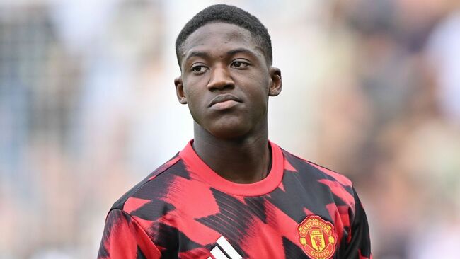 Transfer rumors, news: Mainoo tries to find way out of Man United