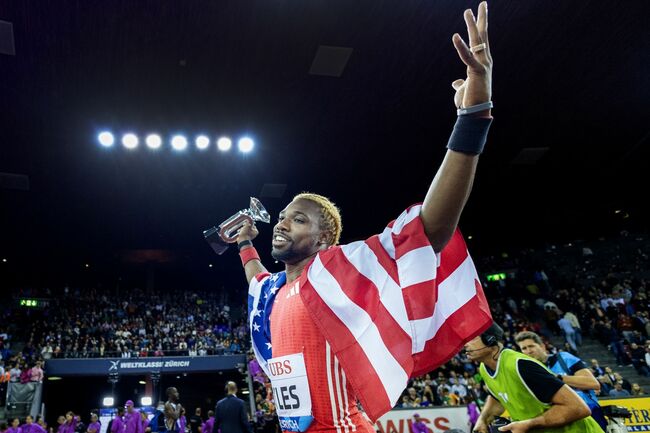 Noah Lyles shows off special mural featuring Sydney McLaughlin-Levrone and other Olympic athletes ahead of World Championships