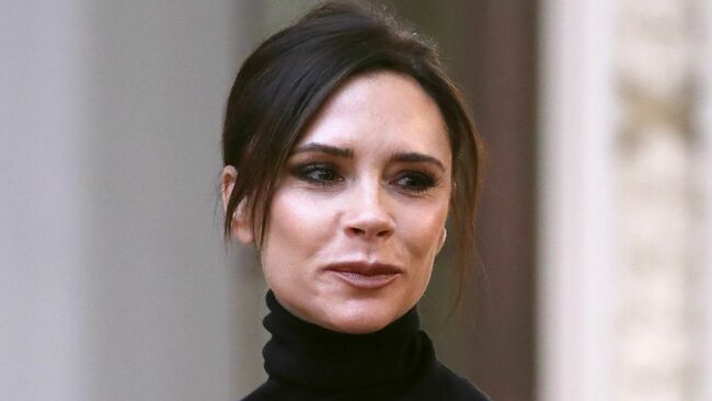 Victoria Beckham just debuted the 'effortless' mid-length hairstyle for women 40+
