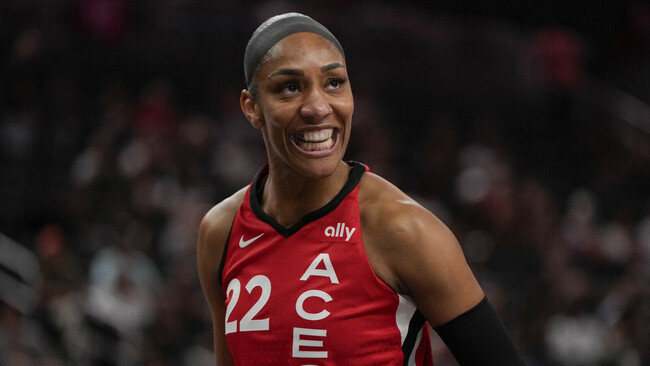 WNBA MVP race has two historic candidates but one clear choice 