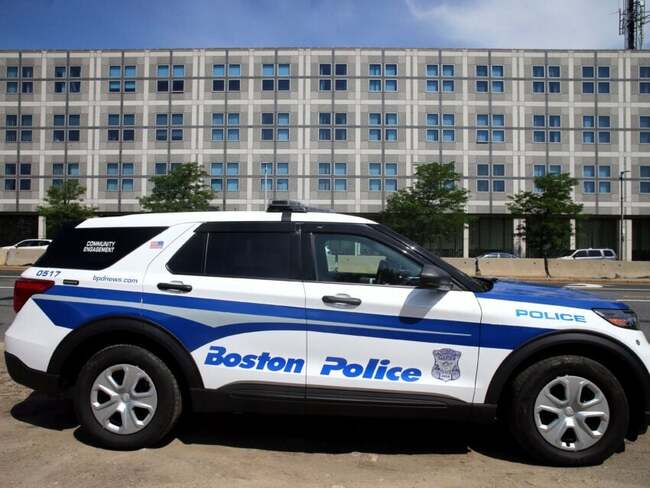 Judge tosses ordinance limiting tear gas, rubber bullet use by Boston police