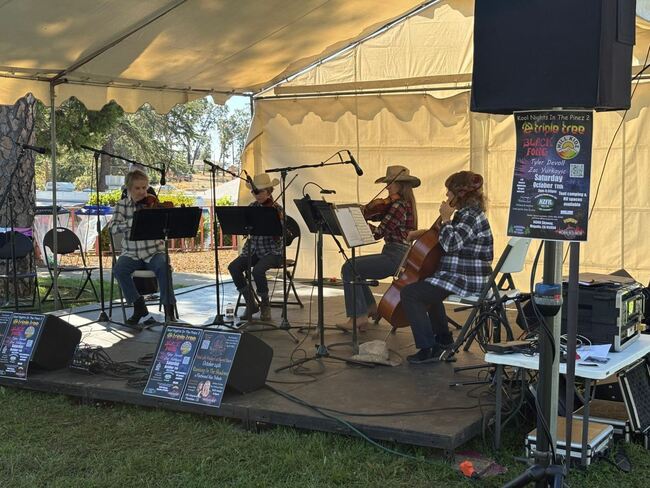 Paradise celebrates tradition, reunion and sweet harvest at Johnny Appleseed Days