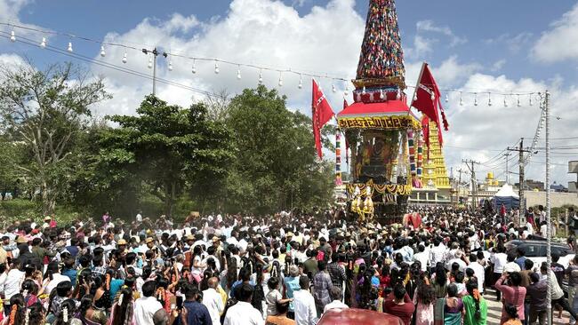 Scores of devotees witness rathotsava atop Chamundi hills