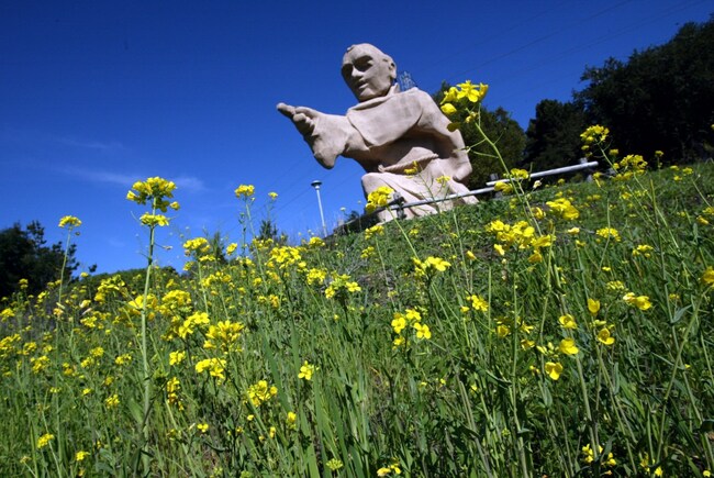 Caltrans demolishes 50-year-old statue of Junipero Serra along Interstate 280