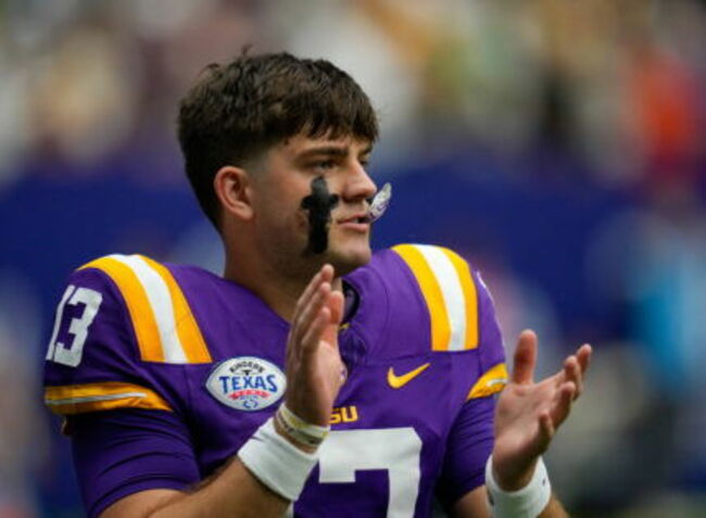 LSU Athlete Sounds Alarm With Locker Room Warning That Puts Garrett Nussmeier on High Alert