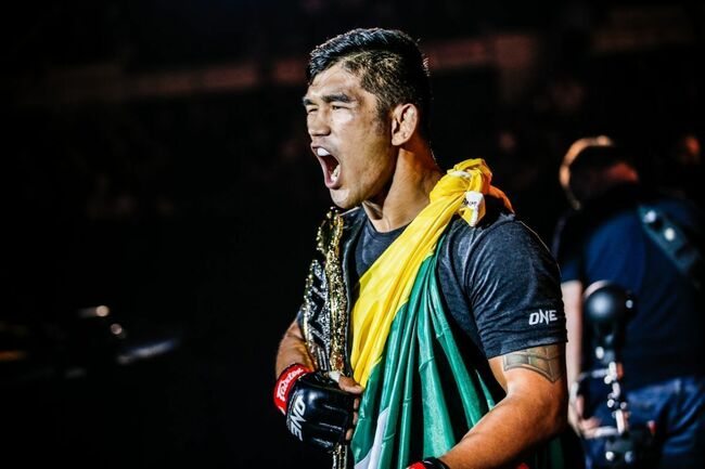 "I'm going to miss them" - Aung La N Sang exits career to the roar of his passionate Myanmar fans in Bangkok