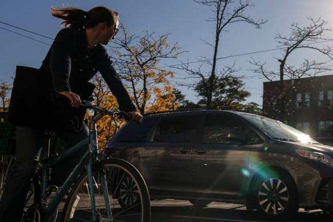 Ford government re-adding vehicle lanes to short stretch of Bloor Street