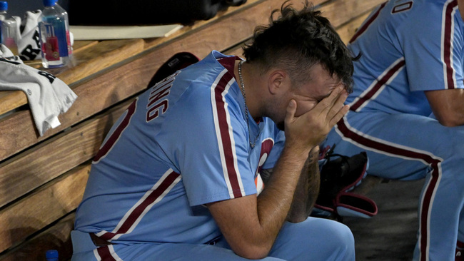 Phillies eliminated from NLDS with crushing walk-off error