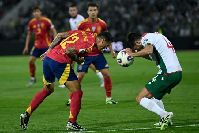 Wait continues for Leeds United ace as boss makes latest international call