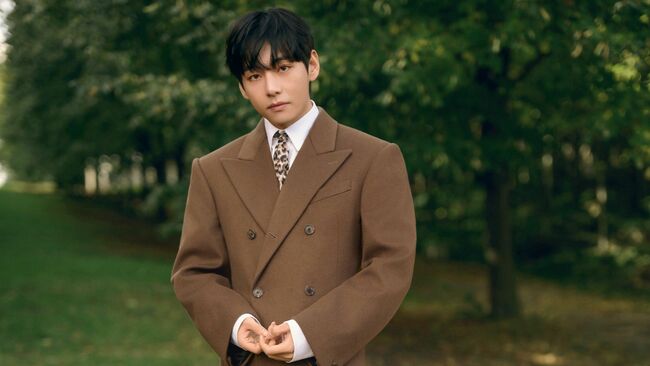 “The real MVP” - Netizens react as BTS Taehyung is reported to be the most-mentioned K-Pop artist during PFW, according to Onclusive