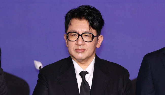 Hybe founder Bang Si-hyuk tops stock wealth among new listed firm founders: data