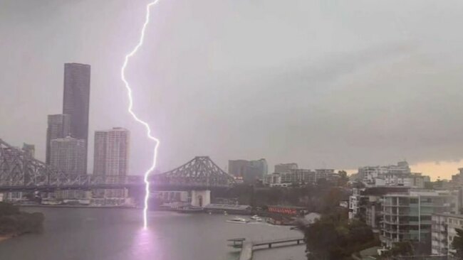 Chaos in Queensland after supercell storm sweeps across state