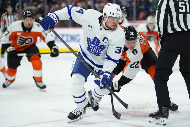 3 most impressive Toronto Maple Leafs players from 5-2 win over Philadelphia Flyers ft. Nick Robertson