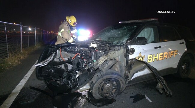 Riverside County deputy injured in crash during pursuit in Perris