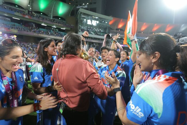 Jhulan Goswami in tears as Indian team make former players lift trophy after historic win in World Cup 2025 final [Watch]