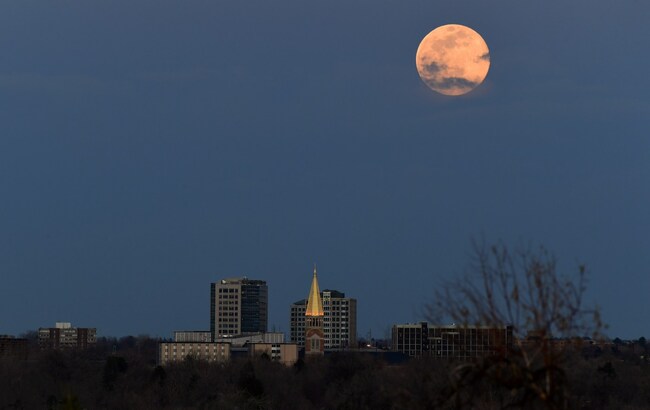 Wednesday’s ‘super moon’ will be the closest lunar distance of 2025