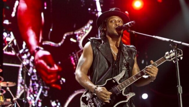 D’Angelo Fondly Remembered During Star-Studded Funeral In Virginia