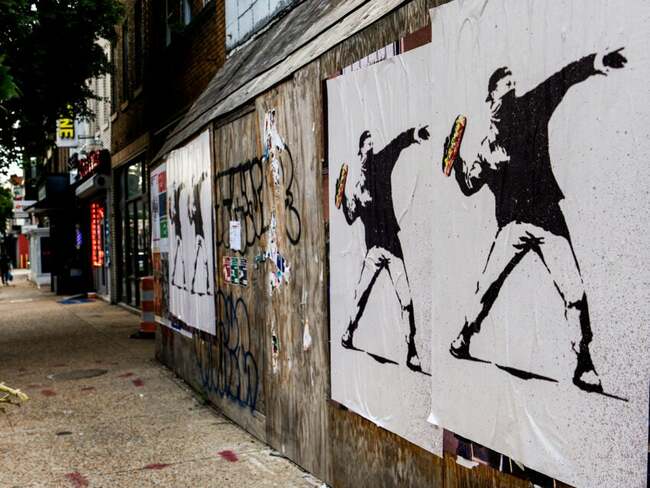 Man who threw sandwich at federal agent in Washington, D.C., is found not guilty of assault charge