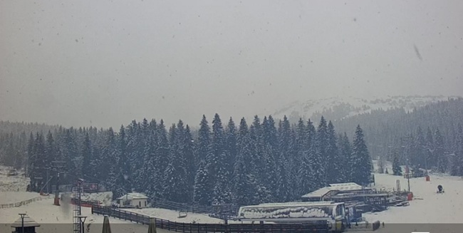 Nove slike MEĆAVE sa najpoznatije srpske planine: Sve je zavejano! Evo gde će sve padati sneg do kraja dana