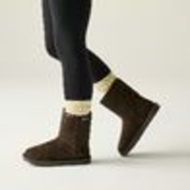 Regatta shoppers can get £13 fleece-lined boots that look similar to £230 Uggs
