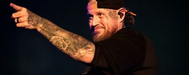 Jelly Roll Asks for Forgiveness as He Cancels New Zealand Show: “It Breaks My Heart”