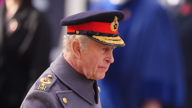 King leads nation in honouring the country’s war dead on Remembrance Sunday