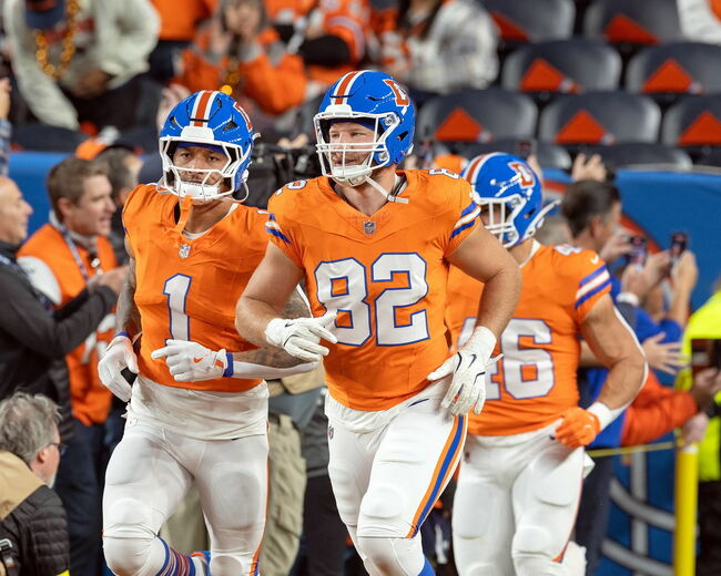 Prayers Pour In for Broncos LB Alex Singleton After Undergoing Surgery for Testicular Cancer