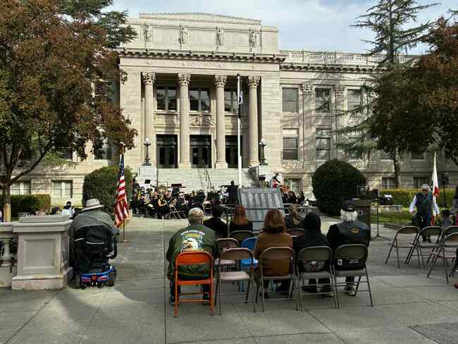 Woodland commemorates Veterans Day with ceremony