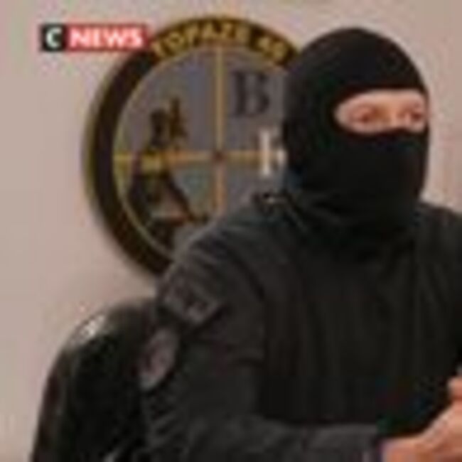 Paris terror attack police officer rushed to Bataclan to find 'pit of bodies'