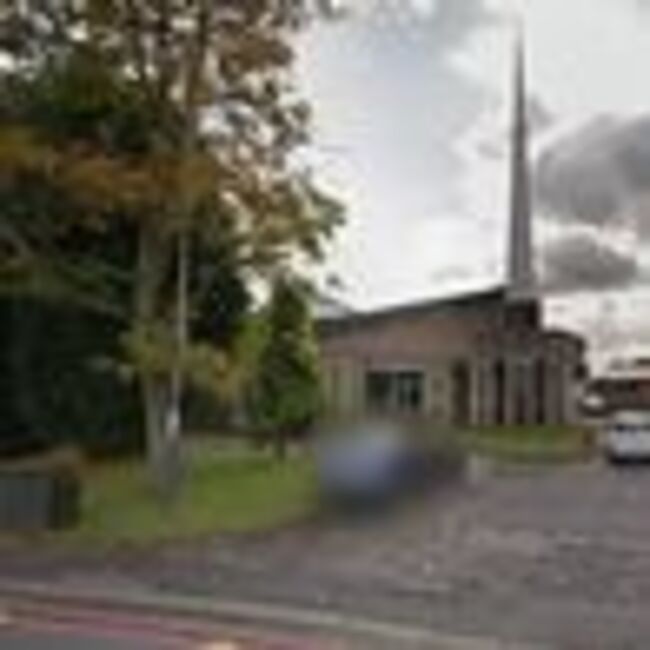 School put on lockdown over man reportedly 'chanting about demons and children'