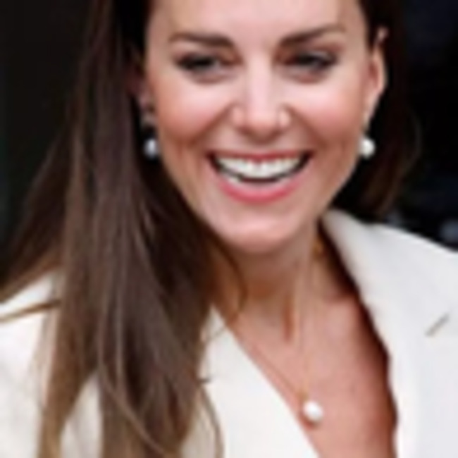 Kate Middleton fans race to buy her exact pearl necklace on sale for £90