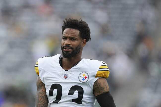 "It doesn't solve the main issue of this team": NFL fans react as Darius Slay gets linked with Eagles after Steelers release