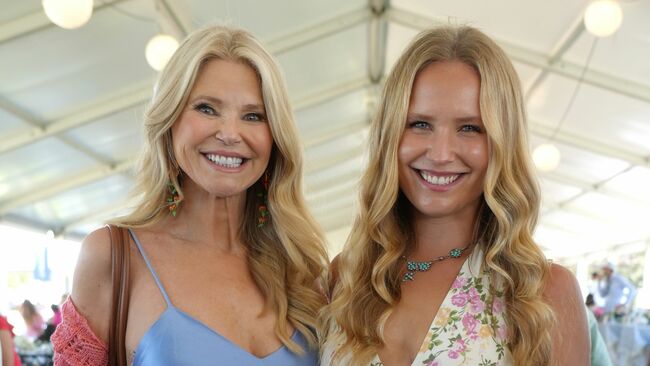 Christie Brinkley and her daughter Sailor could be sisters in matching red carpet moment