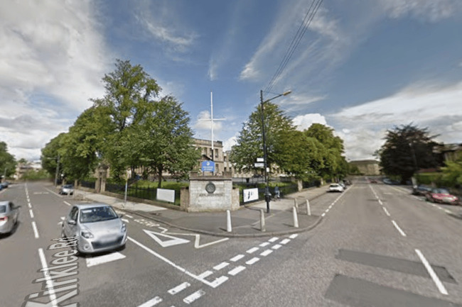 Kirklee Road incident: Glasgow road closed following 'serious crash' as drivers told to avoid area