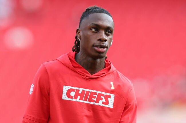 Chiefs Coach Doesn’t Hesitate in Blaming Refs for Wrongly Punishing Xavier Worthy in Cowboys Loss