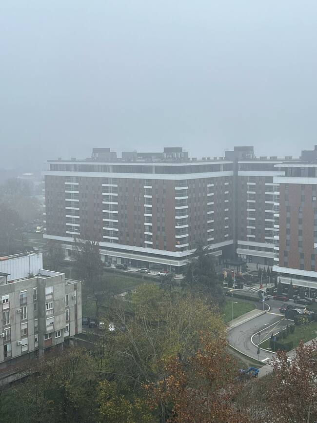 Sumorno vreme se nastavlja: Oblaci, magla, kratak dan, a ovo su podaci o zagađenju vazduha