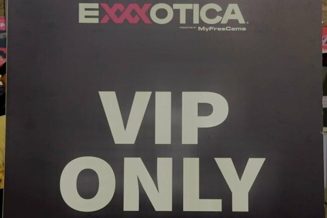 Exxxotica puts the ‘XXX’ in Dulles Expo Center 